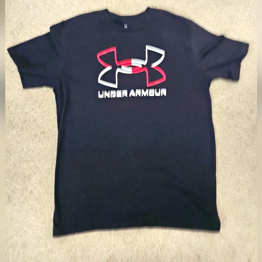 Under Armour Shirt Mens Medium Black White Red Short Sleeve Loose Fit Crew Neck